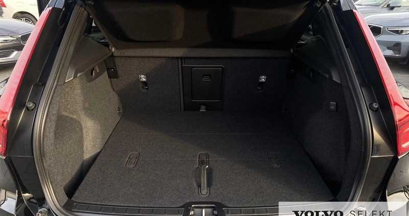 Volvo XC 40 cena 177777 przebieg: 17600, rok produkcji 2023 z Człuchów małe 407